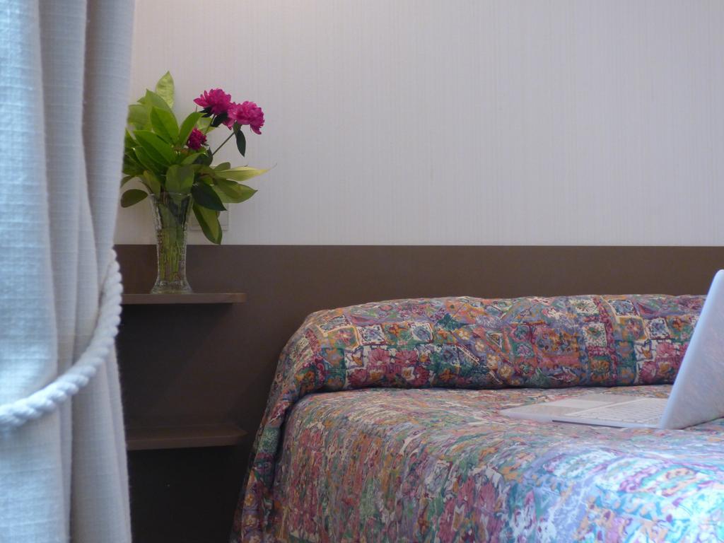 Hotel Saint Jean Вал-ле-Бан Екстериор снимка